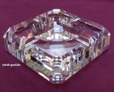 Aschenbecher aus Glas mit vier Ablagen 11x11x4 cm